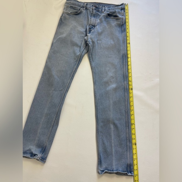 Levi's Men's Classic WorkWear Fit 505 Light Blue Straight Jeans. size 34x32 - Picture 3 of 13